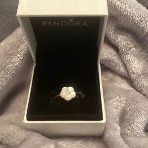 Pandora luminous floral SS ring